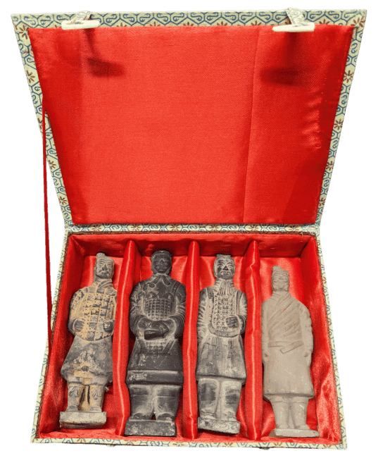 Coffret de 4 statues noires de Guerriers impériaux en terracotta 15cm chez Arabesk|fr