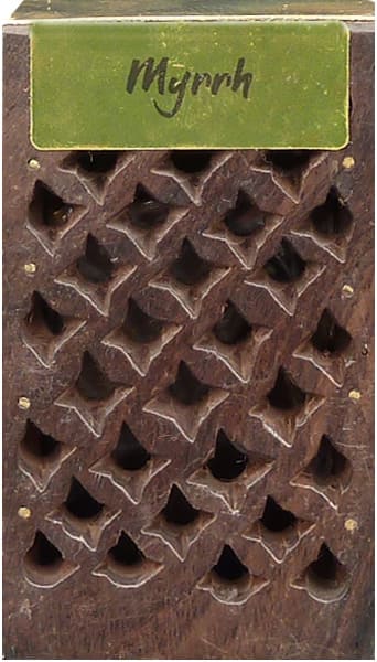 Set de 3 boites en bois contenant 5g de myrrh  x3 chez Arabesk
