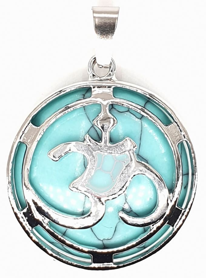 Pendentif métal Om Turquoise Howlite Teintéee 3cm