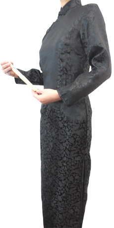 Robe chinoise noire dragon T38