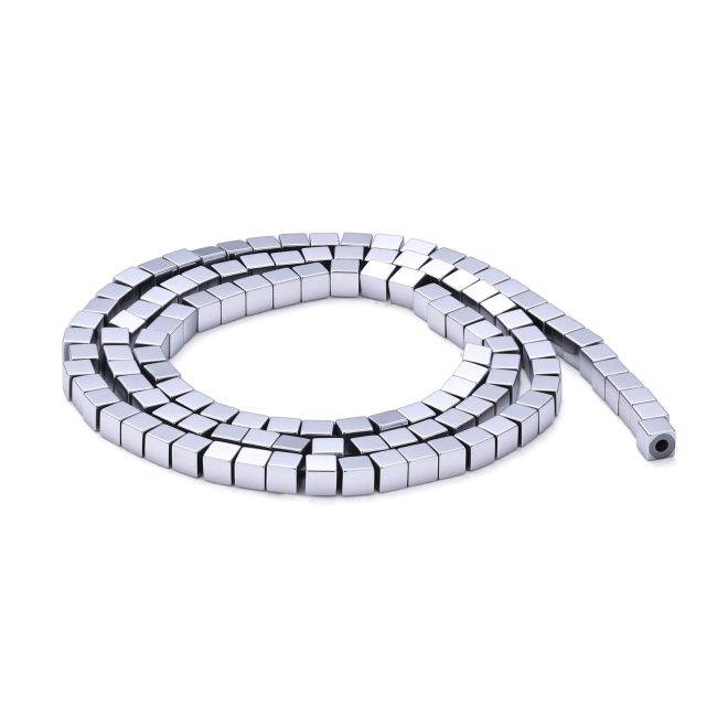 Perles Intercalaires Carrées en Hématite Argentée – 3×3 mm