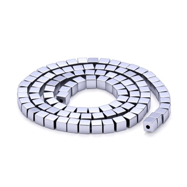 Perles Intercalaires Carrées en Hématite Argentée – 4×4 mm