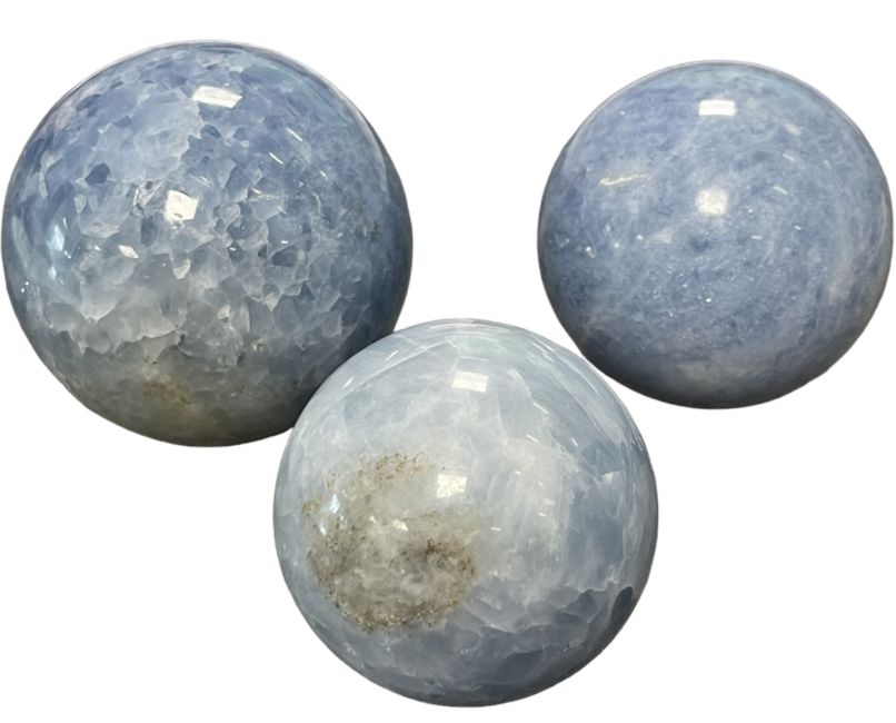 3 Sphères Calcite bleue polis 1.760 k