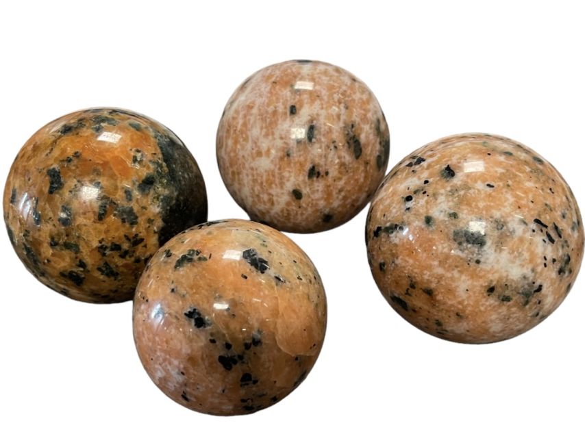 4 Sphères Calcite orange polies 2.129kg