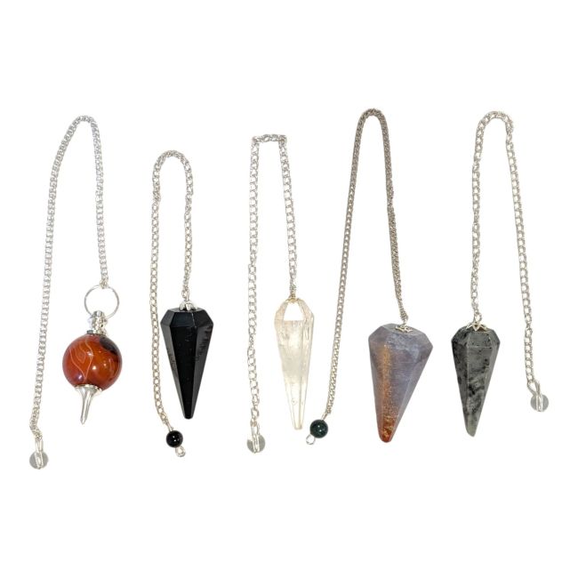 Lot de 5 pendules en pierres naturelles chez Arabesk