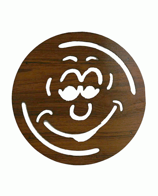 Panneau Aimanté  en Bois Smiley 18cm pour HMD999