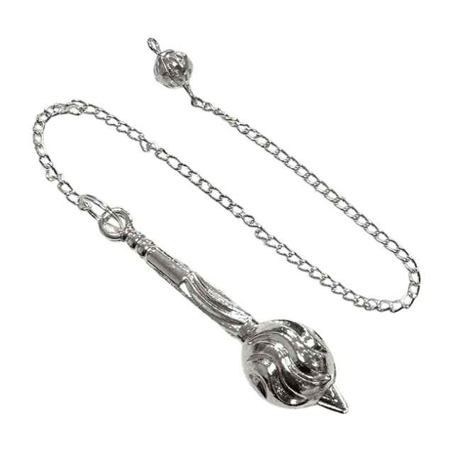 Pendule en laiton argenté chez Arabesk