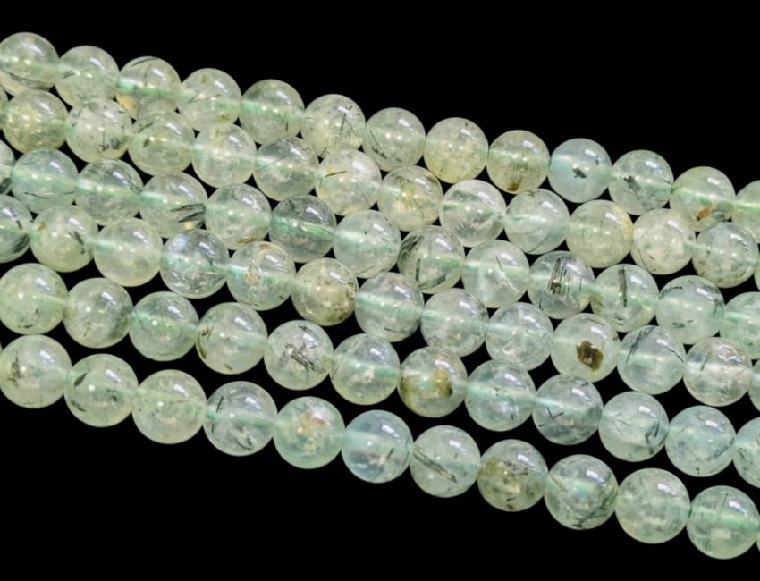 Prehnite A perles 8mm sur fil 40cm chez Arabesk|fr