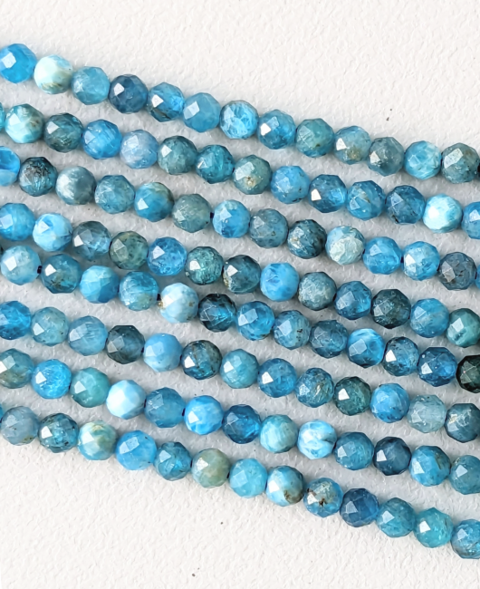 Apatite Bleue Facettée AA perles 3-4mm sur fil 40cm