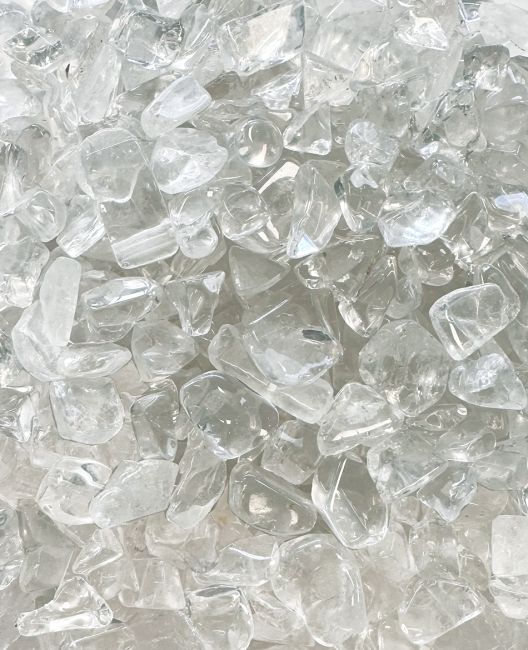 Cristal de Roche A Chips de pierres naturelles 8-15mm 500g