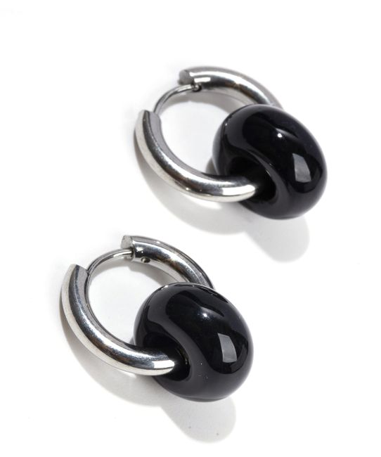 Boucles d'Oreilles Hope Argentées en Acier Inoxydable Onyx A 18mm chez Arabesk