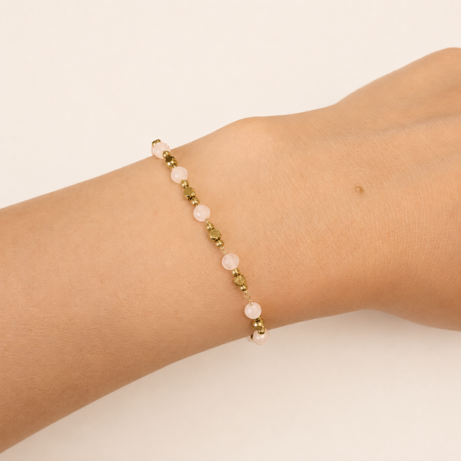 Bracelet Énergie en Quartz Rose AB – Perles Dorées
