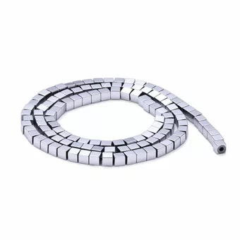 Perles Intercalaires Carrées en Hématite Argentée – 3×3 mm