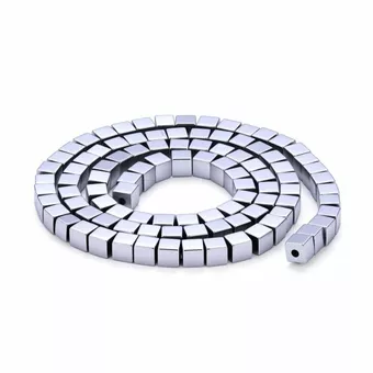 Perles Intercalaires Carrées en Hématite Argentée – 4×4 mm