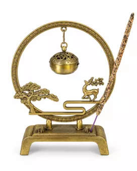 Brûle-encens suspendu décor cerf et pin 15,5 cm