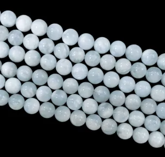 Aigue Marine A perles 10mm sur fil 40cm