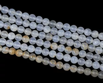 Calcédoine bleue A perles 8-9mm sur fil 40cm