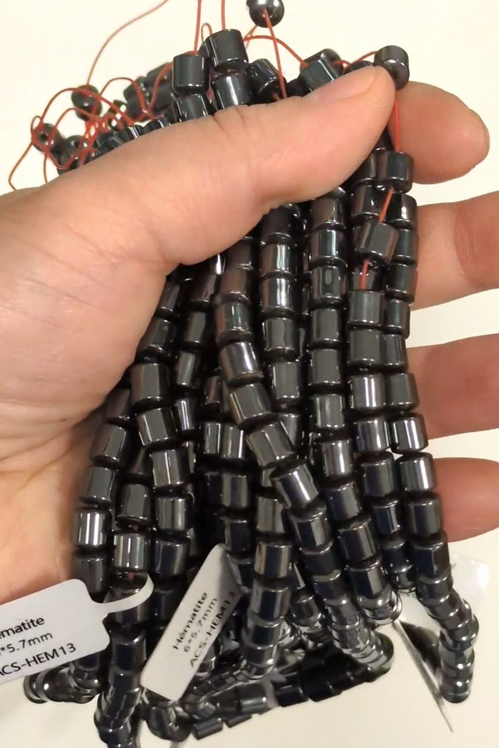 Perles Intercalaires Cylindriques en Hématite Naturelle – 6×5,7 mm