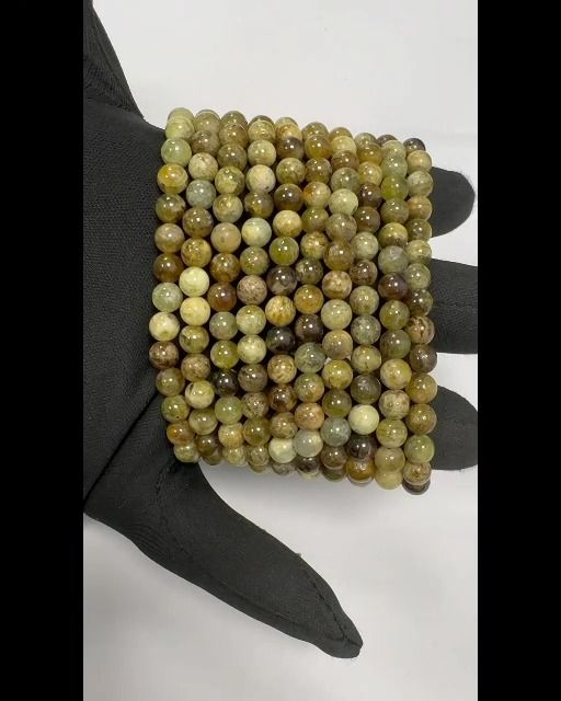Bracelet Grenat Vert grossulaire A perles 6mm