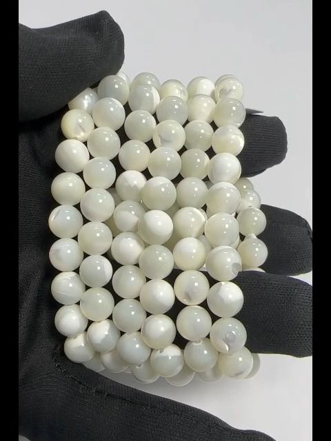 Bracelet Nacre blanche A perles 8mm