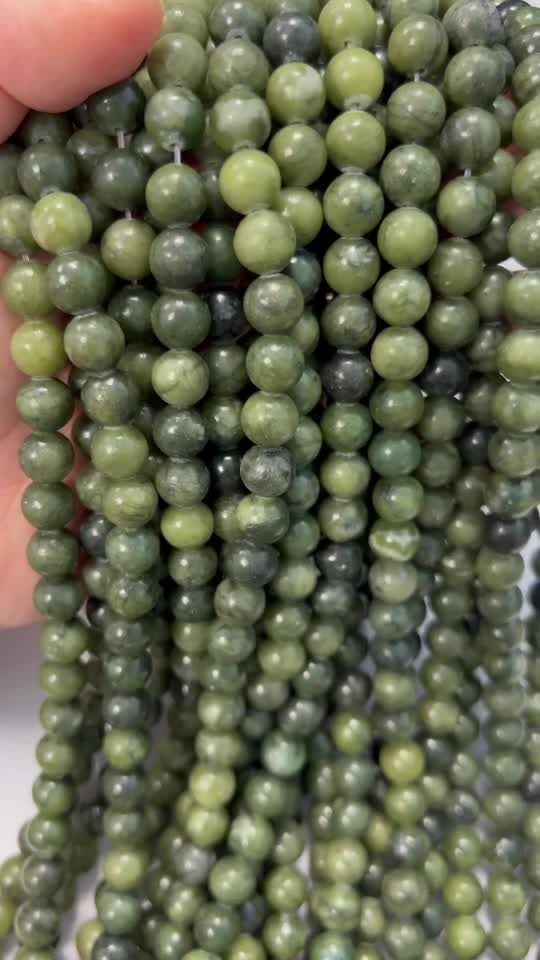 Jade Nephrite A perles 8mm sur fil 40cm