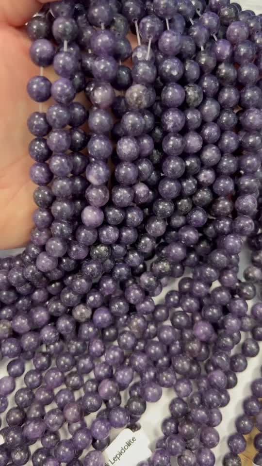 Dark Lepidolite A perles 8mm sur fil 40cm