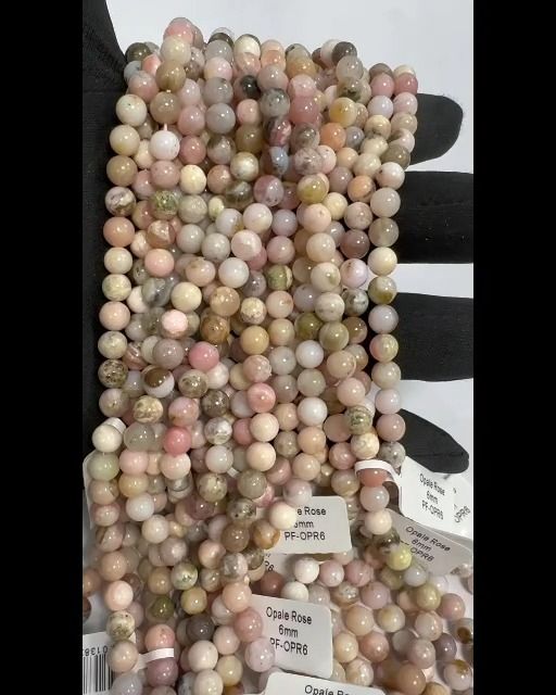 Opale Rose perles 6mm sur fil 40cm