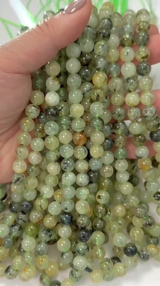 Prehnite A perles 8mm sur fil 40cm