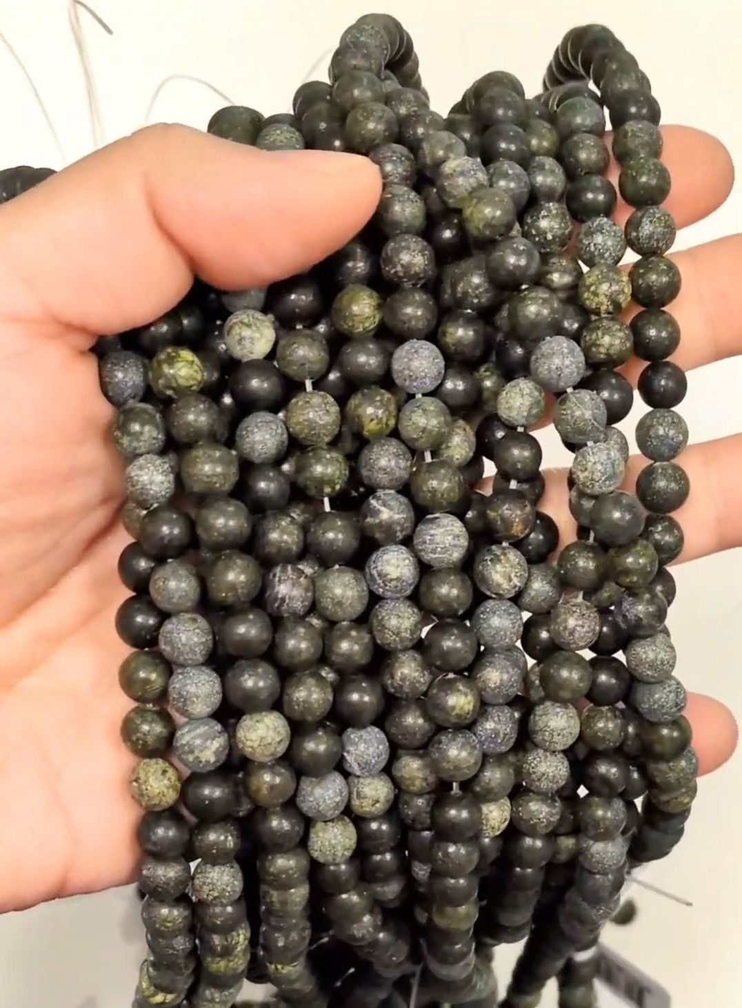 Serpentine Pérou perles 6mm sur fil 40cm