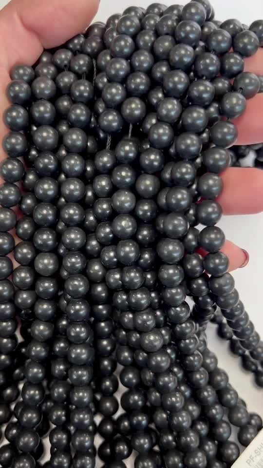 Shungite A perles 8mm sur fil 40cm