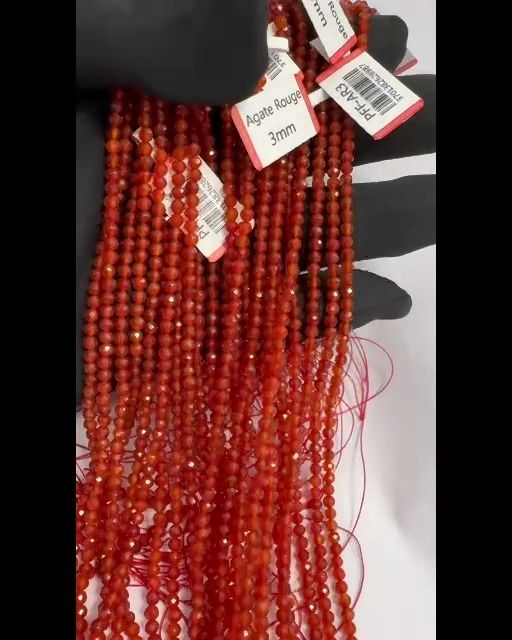 Agate Rouge Facettée A perles 3mm sur fil 40cm