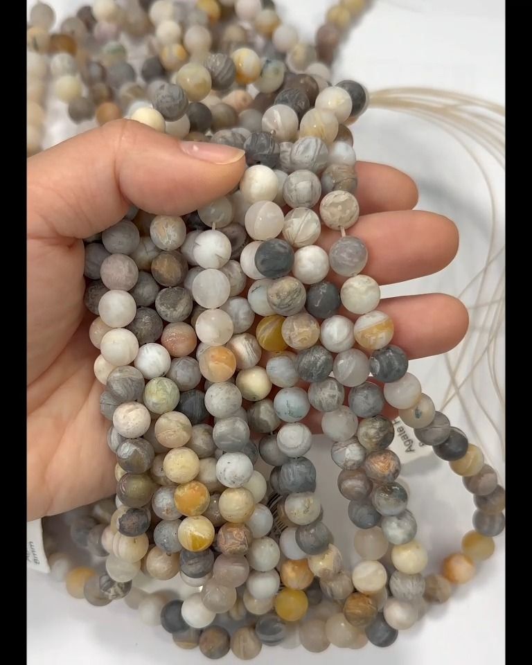 Agate Plume perles mates 8mm sur fil 40cm
