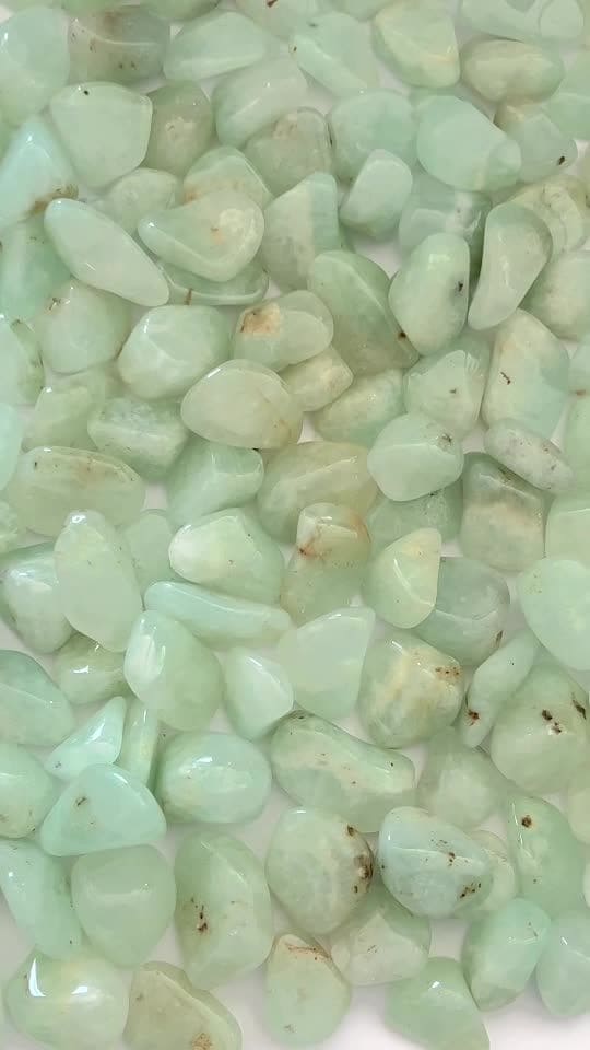 Prehnite A pierres roulées 250g